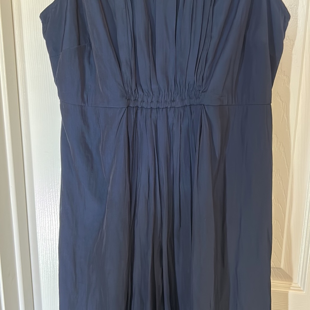 A Pea In The Pod Maternity Dress - Picture 4 of 10